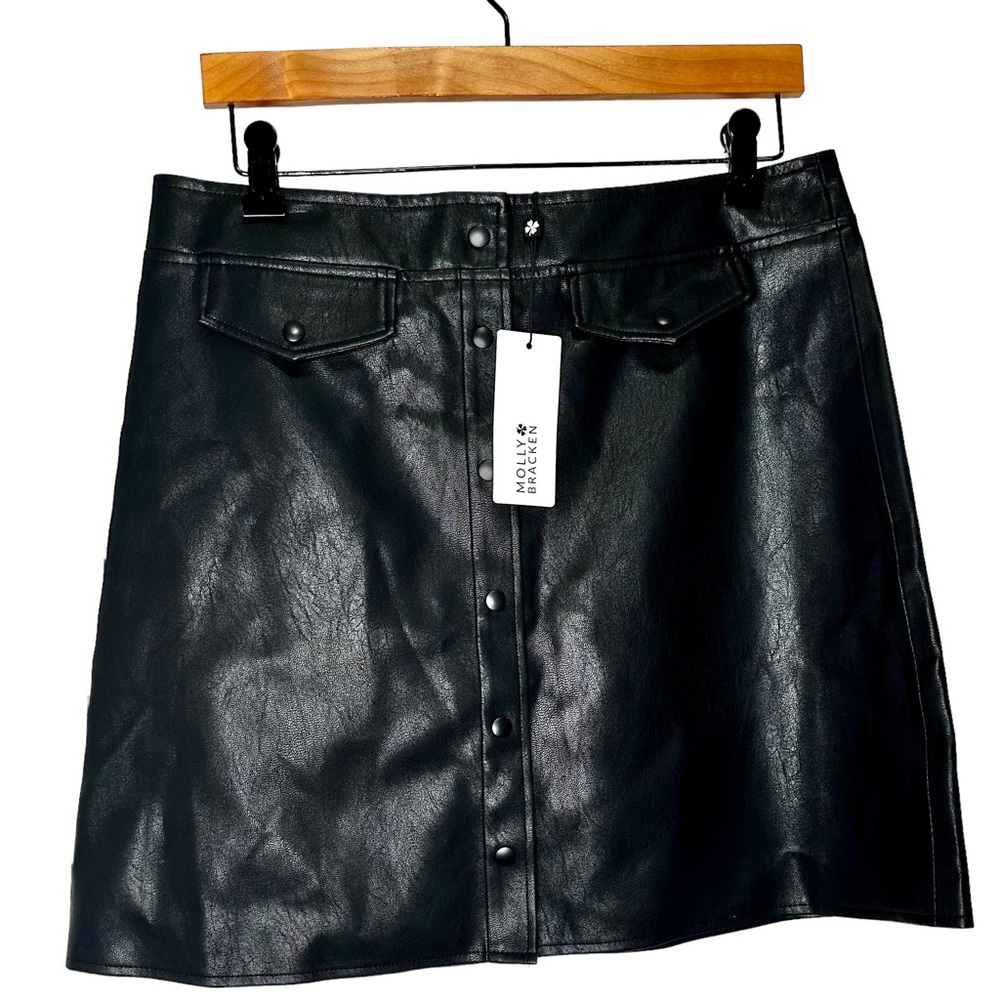 Molly Bracken  Black Faux Leather Skirt in Size Medium. NWT